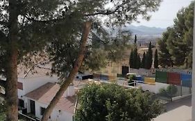 Views, Family&Private Parking in Alto Albayzín
